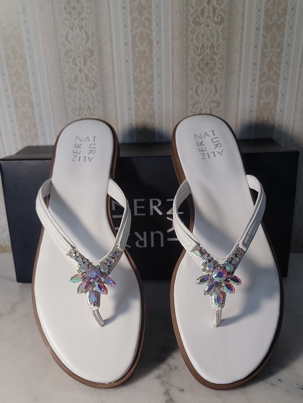 Naturalizer White Jeweled Thong Sandals Size 11